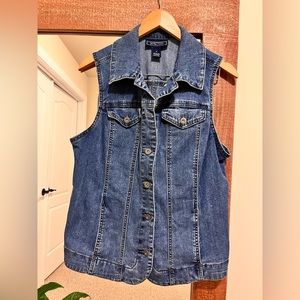 Charter Club denim vest